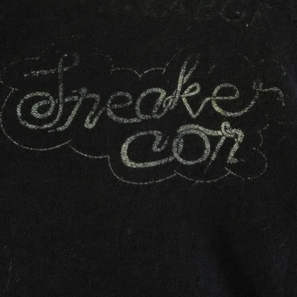 BNWOT BLACK XL T-SHIRT SAN ANTONIO SHOW 2/24 SNEAKER CON GRAPHICS & MONEY  BACK - Picture 2 of 4